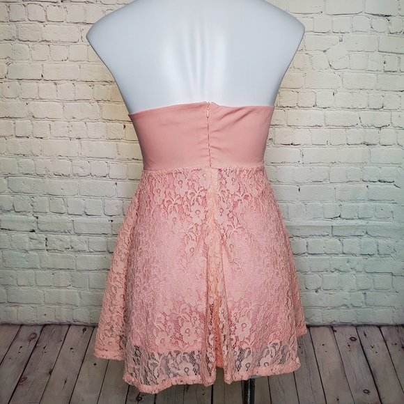 Jumei Yifang Lace Strapless Top Blush Pink Size S - Picture 2 of 9